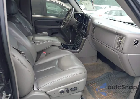 2004 GMC Yukon Denali из США, поврежденный, VIN 1GKEK63U94J208562